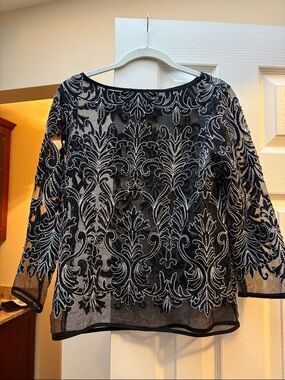 Karen Kane Black Sheer Embroidered Lace Blouse XS Y2K EUC